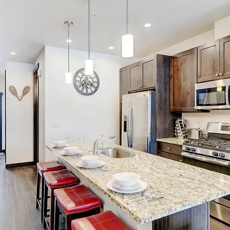 Downtown Wp Villa 262 I Rooftop Hot Tub I Great Views I Activity Program-2